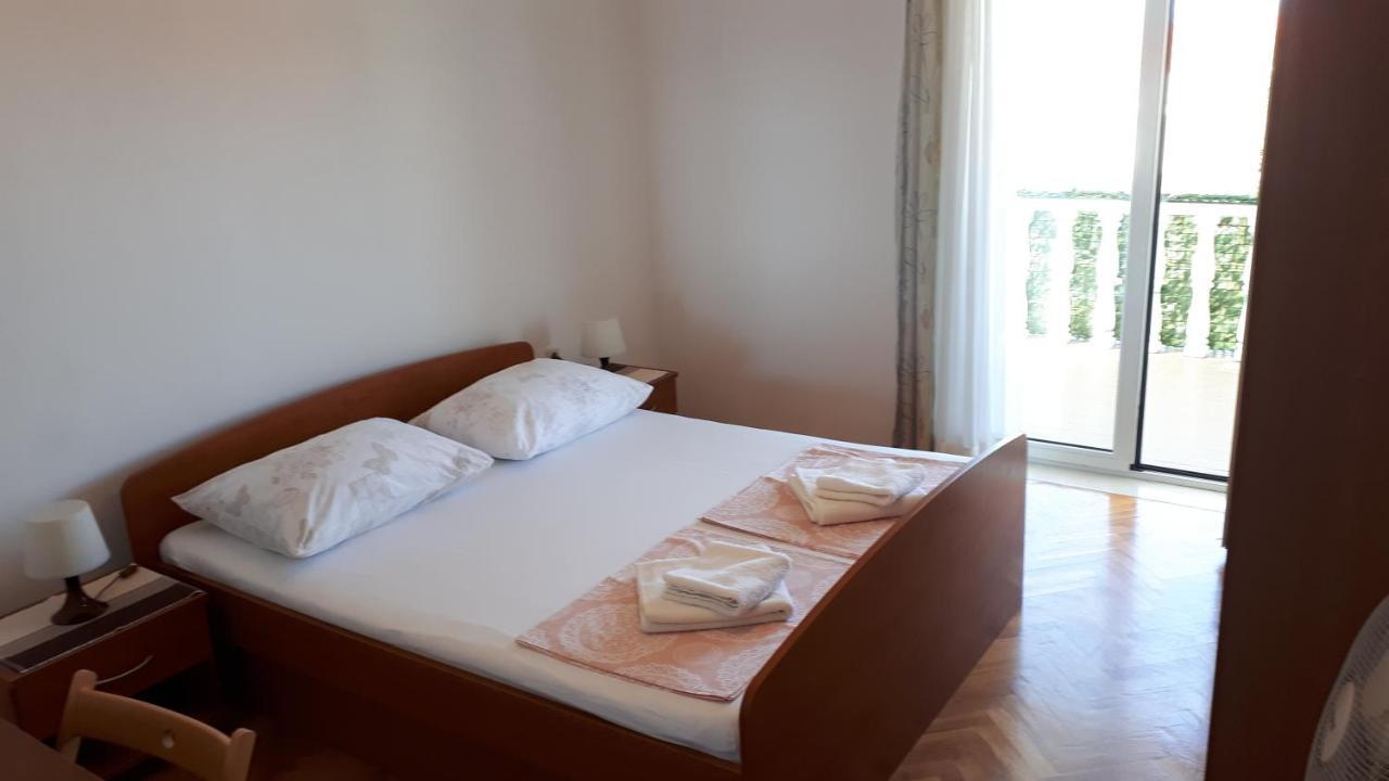 Taja * Makarska